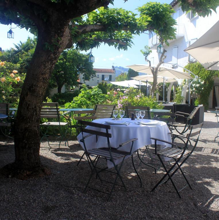 Hotel-Restaurant Eychenne Saint-Girons  Exterior foto
